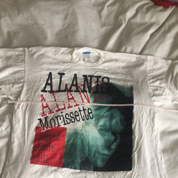 *RARE* 1996 Alanis Morissette concert T-Shirt - Picture 3 of 5